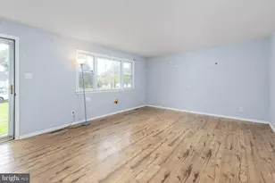 11 Leap Ct, Pennsville, NJ 08070 - Photo 6