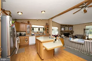 54 Three Bridge Rd, Monroeville, NJ 08343 - Photo 18