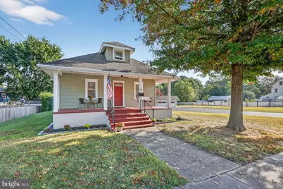 60 E Pittsfield Street, Pennsville, NJ 08070 - Photo 2