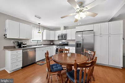 60 E Pittsfield Street, Pennsville, NJ 08070 - Photo 18