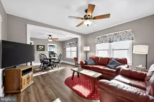 60 E Pittsfield St, Pennsville, NJ 08070 - Photo 8