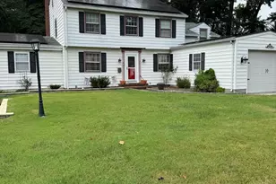 4 S Grove St, Carneys Point, NJ 08069 - Photo 2