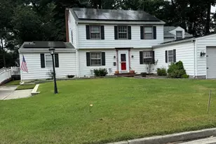 4 S Grove St, Carneys Point, NJ 08069 - Photo 4