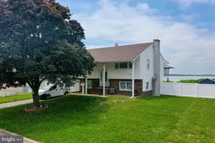 49 Delaware Dr, Penns Grove, NJ 08069 - Photo 1