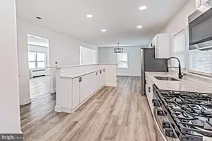 111 Grove St, Penns Grove, NJ 08069 - Photo 10