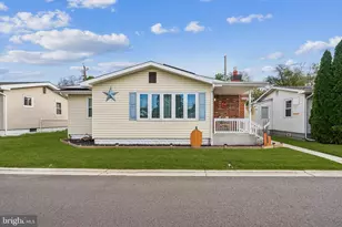 327 Lafayette Rd, Carneys Point, NJ 08069 - Photo 4