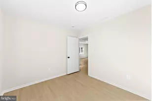 33 Pinewood Ave, Carneys Point, NJ 08069 - Photo 14