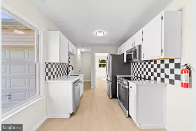 33 Pinewood Avenue, Carneys Point, NJ 08069 - Photo 6