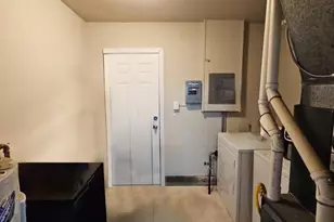 39 Maplewood Ave, Carneys Point, NJ 08069 - Photo 6