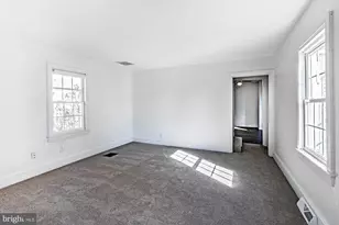 56 Main St, Hancocks Bridge, NJ 08038 - Photo 12