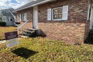 272 Johnson St, Carneys Point, NJ 08069 - Photo 2