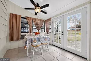 33 Beach Ave, Pennsville, NJ 08070 - Photo 18