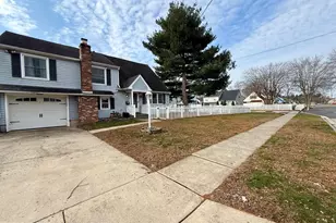 380 Erie Ave, Carneys Point, NJ 08069 - Photo 2