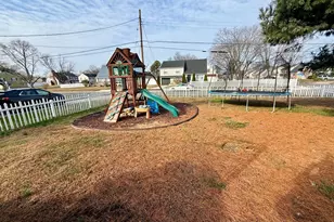 380 Erie Ave, Carneys Point, NJ 08069 - Photo 6