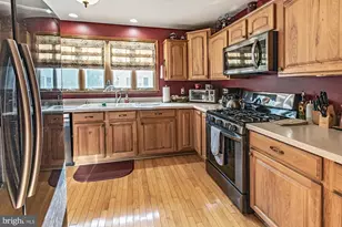 609 Hawks Bridge Rd, Carneys Point, NJ 08069 - Photo 4