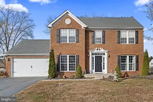 5 Panama Ct, Carneys Point, NJ 08069 - Photo 2