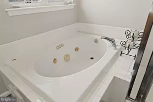 5 Panama Ct, Carneys Point, NJ 08069 - Photo 28