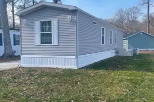 94 White Oaks Dr, Pennsville, NJ 08070 - Photo 2