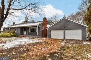 16 New St, Hancocks Bridge, NJ 08038 - Photo 2