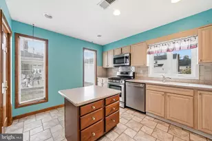 26 Maplewood Ave, Carneys Point, NJ 08069 - Photo 12