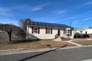 254 G St, Carneys Point, NJ 08069 - Photo 4