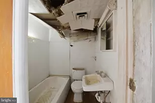 24 Elm St, Salem, NJ 08079 - Photo 8