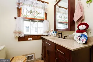 50 Delaware Ave, Penns Grove, NJ 08069 - Photo 18