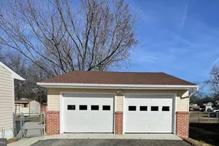 100 Georgia Rd, Pennsville Township, NJ 08070 - Photo 6