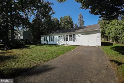 104 Wisteria, Carneys Point, NJ 08069 - Photo 2