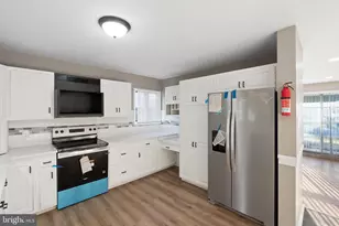 51 Salem Dr, Pennsville, NJ 08070 - Photo 14