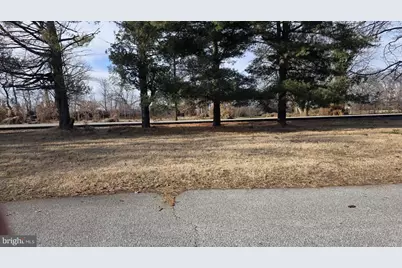 239 J Street, Carneys Point, NJ 08069 - Photo 6