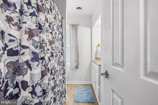 21 Vanburen St, Pennsville Township, NJ 08023 - Photo 24