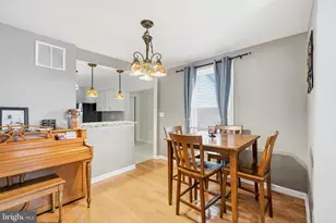 21 Vanburen St, Pennsville Township, NJ 08023 - Photo 12