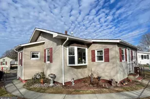 50 Vanburen St, Pennsville Township, NJ 08023 - Photo 6