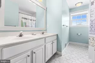 8 Lantern Ln, Woodstown, NJ 08098 - Photo 40