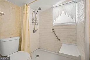 110 W Harmony St, Penns Grove, NJ 08069 - Photo 16