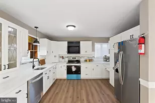 51 Salem Dr, Pennsville, NJ 08070 - Photo 12