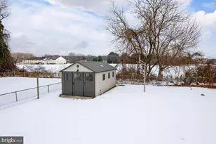 411 Ives Ave, Carneys Point, NJ 08069 - Photo 16