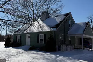 81 N Greenwich St, Alloway, NJ 08001 - Photo 1