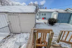 322 Green Ave, Carneys Point, NJ 08069 - Photo 16