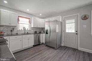 8 Riviera Dr, Pennsville Township, NJ 08070 - Photo 14