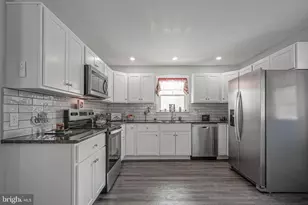 8 Riviera Dr, Pennsville, NJ 08070 - Photo 12