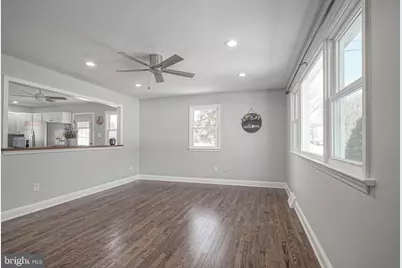 8 Riviera Drive, Pennsville, NJ 08070 - Photo 4