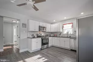 8 Riviera Dr, Pennsville, NJ 08070 - Photo 10