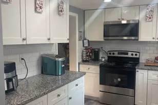 98 Railroad Ave, Penns Grove, NJ 08069 - Photo 10