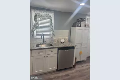 98 Railroad Avenue, Penns Grove, NJ 08069 - Photo 16