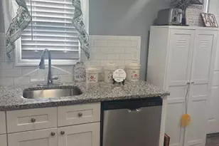 98 Railroad Ave, Penns Grove, NJ 08069 - Photo 16