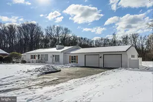 235 E Pittsfield St, Pennsville, NJ 08070 - Photo 1