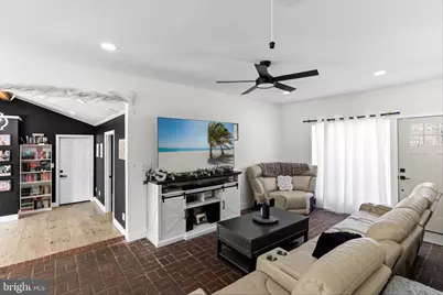 235 E Pittsfield Street, Pennsville, NJ 08070 - Photo 6