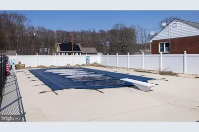 235 E Pittsfield Street, Pennsville, NJ 08070 - Photo 2